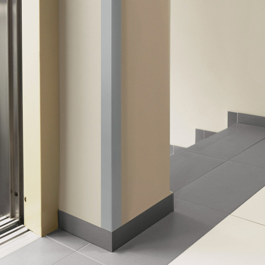  PVC uneven angle profile, edge protection, corner protection, grey